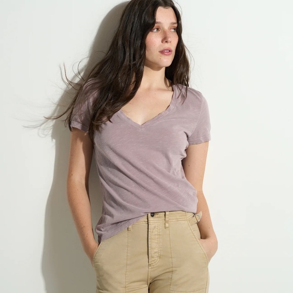 Rowan Tyler Deep V-Neck Slub Tee | Mauve | Size M - Picture 1 of 3